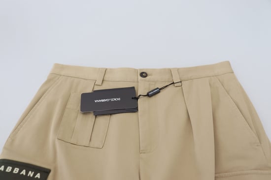 Pantalones Cortos Cargo Beige Modelo - Image 6