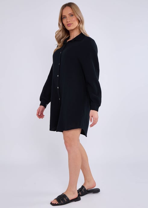 Camisa larga oversize de algodón negro con textura - Image 3