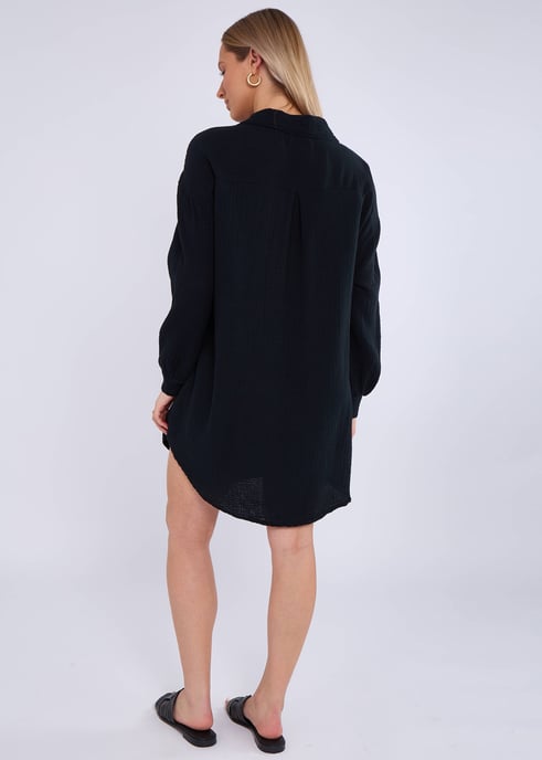 Camisa larga oversize de algodón negro con textura - Image 4