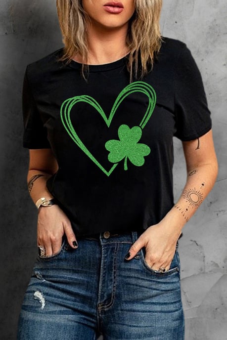 Camiseta Gráfica con Forma de Corazón Black Clover - Image 5