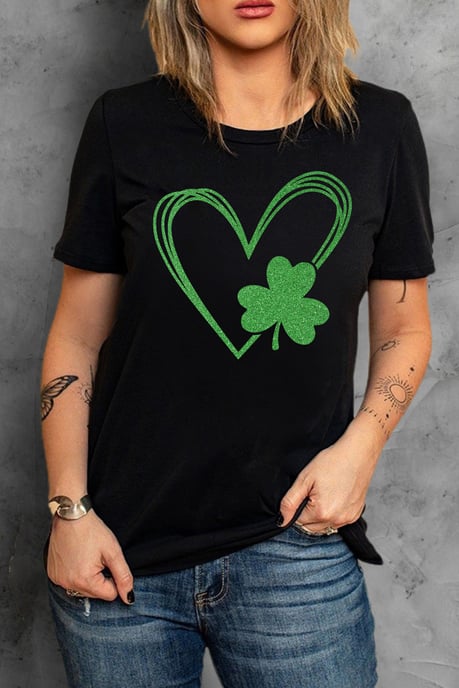 Camiseta Gráfica con Forma de Corazón Black Clover - Image 6