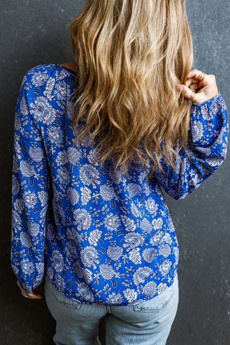 Blusa de Manga Larga con Escote en V de Flores Azules - Image 3