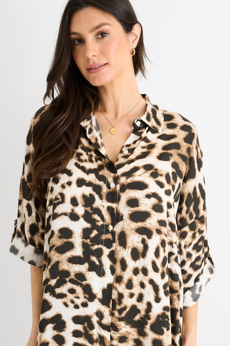Vestido camisero midi con botones y estampado animal - Image 2