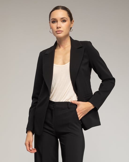 Chaqueta entallada con solapas - Image 2