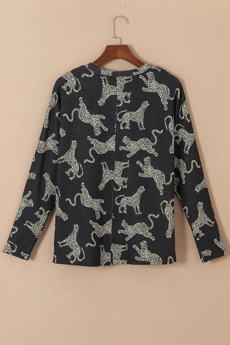 Top de Manga Larga con Estampado de Guepardo Negro Vivo - Image 4