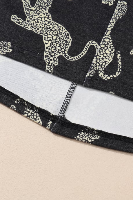 Top de Manga Larga con Estampado de Guepardo Negro Vivo - Image 6