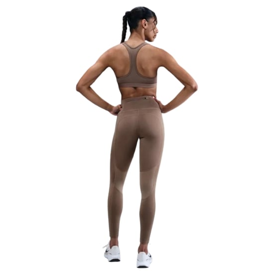Leggings Nike Epic Fast De Tiro Medio En Marrón Visón - Image 2