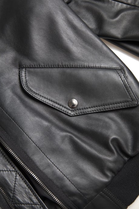 Chaqueta Bomber de Cuero Estilo Clásico - Image 6