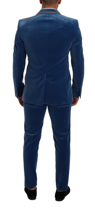 Traje de Terciopelo Ajustado - Image 3