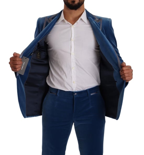 Traje de Terciopelo Ajustado - Image 5