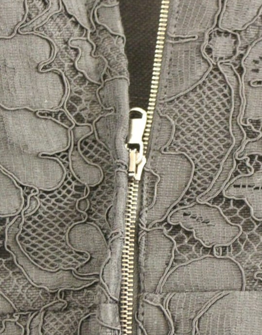 Vestido Aline de Encaje con Escote Corazón - Image 5