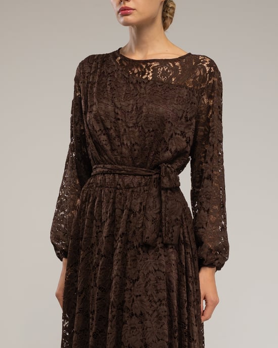 Vestido largo de encaje con cintura elástica - Image 4