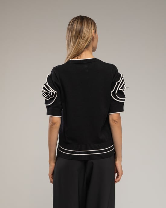 Jersey de manga corta con flores - Image 2