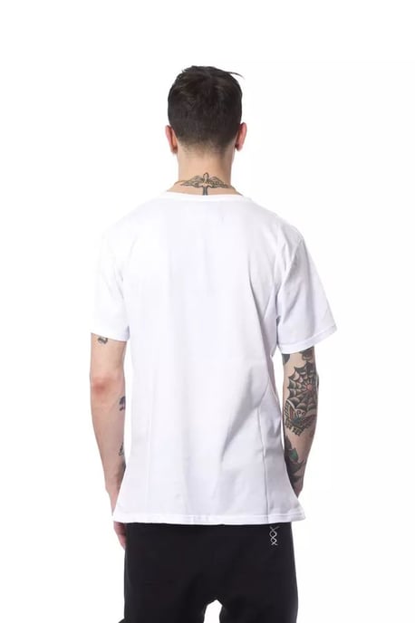Camiseta Gráfica Modelo No Te Detengas Nunca - Image 3
