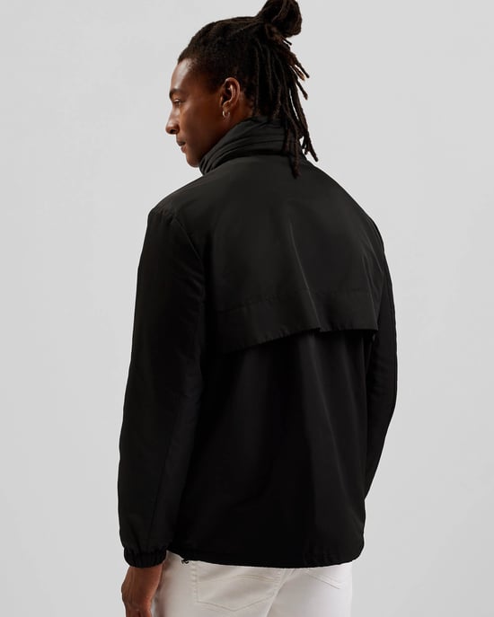Chaqueta con capucha Basham en negro - Image 2