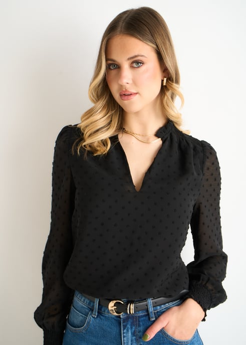 Blusa negra de gasa con cuello con volantes - Image 2