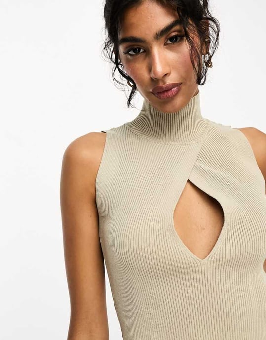 Sixth June stickad crop top i beige - Image 4