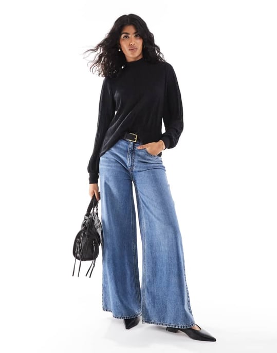 Vero Moda långärmad plisserad topp i svart - Image 4
