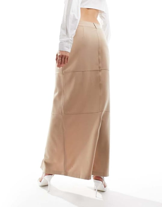 ASOS DESIGN utilitär maxikjol med fällfickdetaljer i beige - Image 3