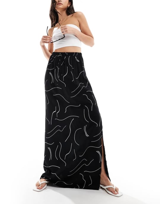 ASOS DESIGN maxikjol med knytning i midjan i monokrom linjeprint - Image 1
