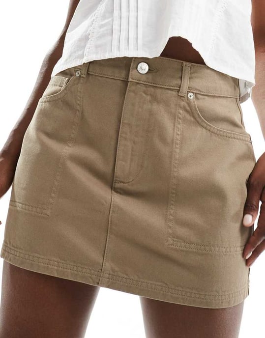 ASOS DESIGN denim mini kjol i sandstorm - Image 3