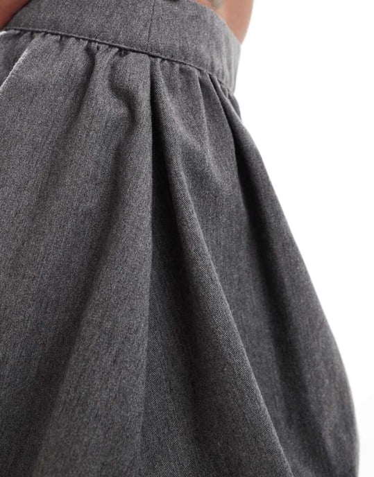 ASOS DESIGN skräddarsydd puffkjol i grått - Image 4