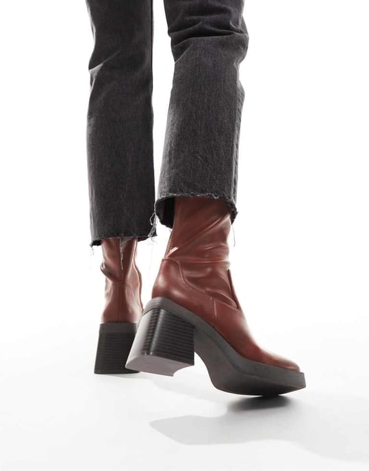 ASOS DESIGN Vid passform Rom fyrkantig tå medelhög klack plattform stövlar i tan - Image 4