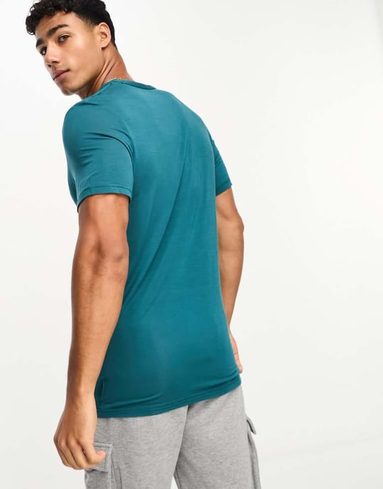 Calvin Klein bröstlogo lounge t-shirt i teal - Image 3
