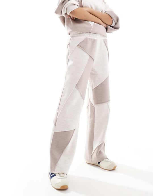ASOS DESIGN co-ord rakbenad jogger med lapptäckesdetalj i havreblandning - Image 4