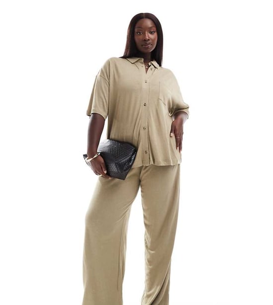 ASOS DESIGN Curve låg midja linne-look byxa i taupe - Image 1