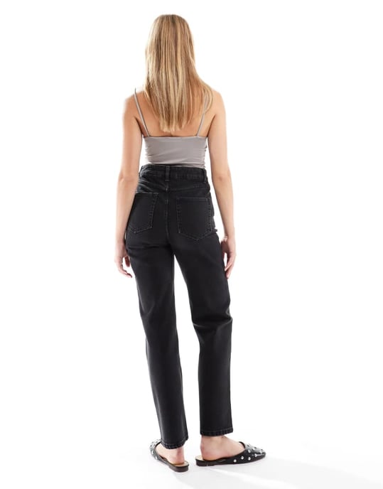 ASOS DESIGN medelhög avslappnad rak ankellång jeans i svart - Image 2