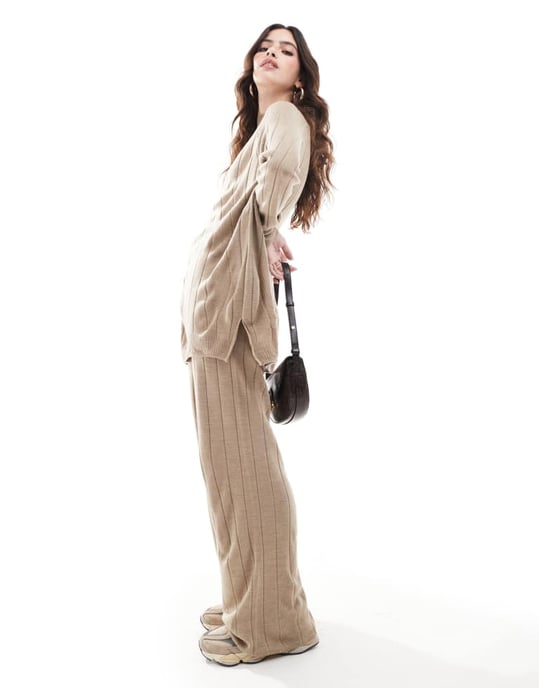 ENDAST vida stickade byxor co-ord i sand - Image 3