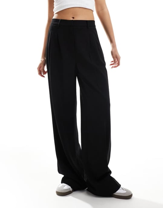 Vero Moda plisserade framsida jersey crepe byxor i svart - Image 1