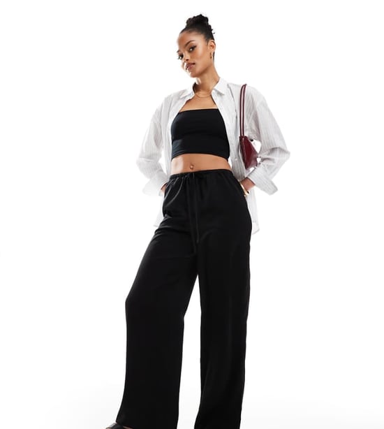ASOS DESIGN Lång satinkjol i svart - Image 1