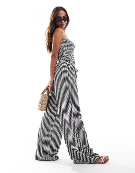 ASOS DESIGN strukturerad bred benbyxdress i monokrom rutigt mönster - Image 1