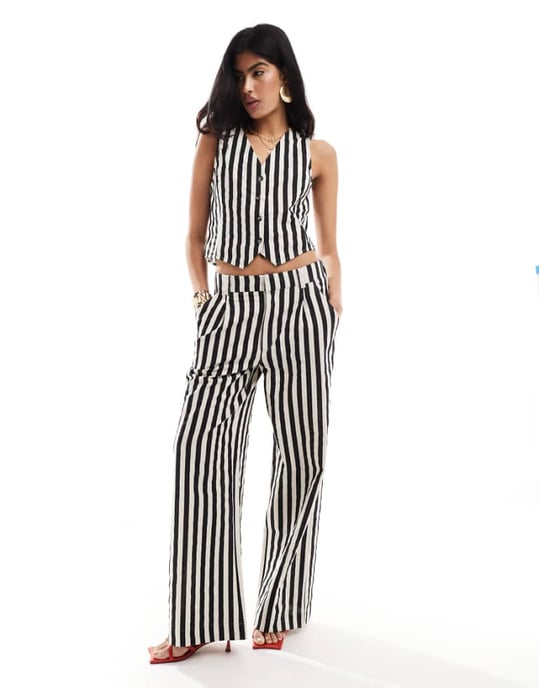 ASOS DESIGN avslappnade raka byxor med linnekooord i monostrip - Image 1