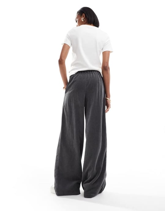ASOS DESIGN Höga breda ben byxor i grått - Image 4