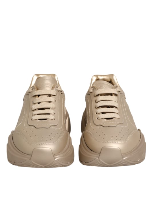 Zapatillas de mujer Daymaster en piel dorada de Dolce & Gabbana - Image 3
