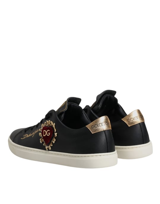 Zapatillas Dolce & Gabbana de Cuero Negro con Corazón Rojo y Dorado - Image 5