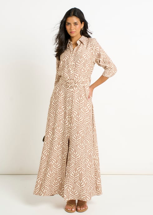 Vestido largo con cinturón en color beige - Image 1