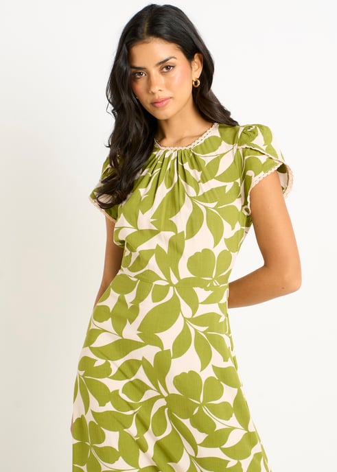 Vestido largo con cintura elástica y mangas de pétalos verdes - Image 2
