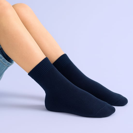Paquete de 4 calcetines sensoriales de bambú para niños y niñas, suaves, transpirables y de ajuste cómodo. - Image 4
