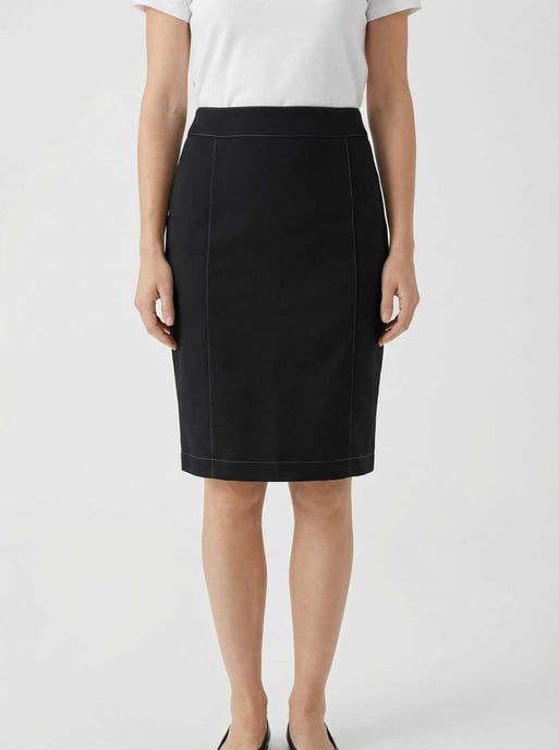 Falda lápiz negra clásica: atemporal, elegante y perfecta para la oficina. - Image 3