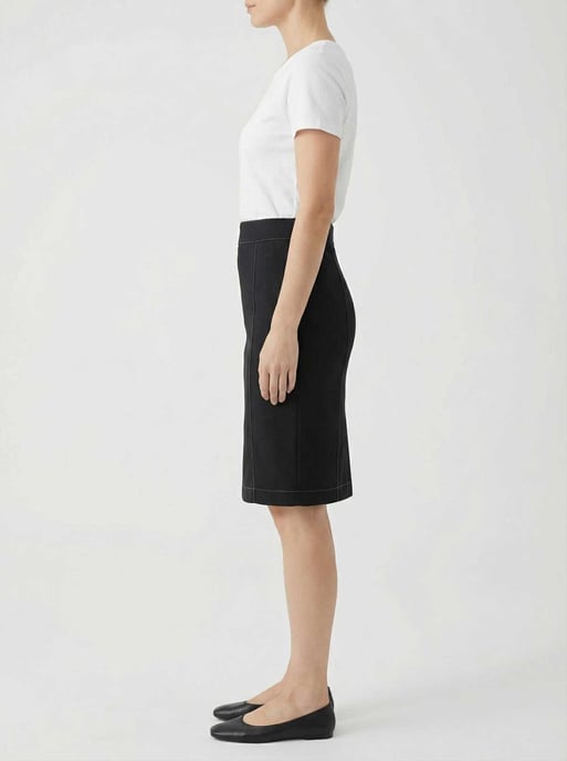 Falda lápiz negra clásica: atemporal, elegante y perfecta para la oficina. - Image 5