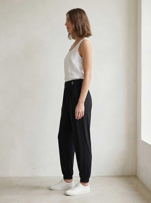 Pantalones deportivos negros holgados con cintura elástica - Image 3
