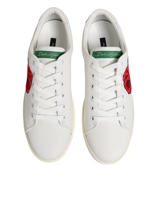 Zapatos de piel blanca con bordado de rosa de Dolce & Gabbana, modelo bajo. - Image 4