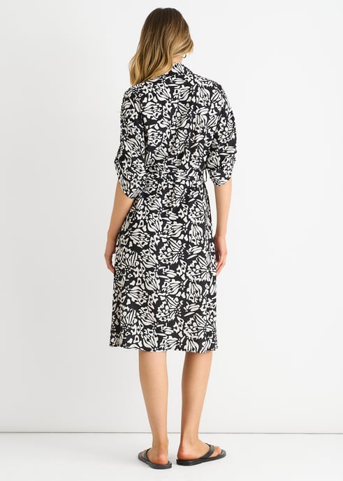 Vestido midi con cinturón y botones negros - Image 4