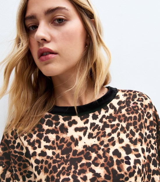 Top oversize con estampado de leopardo - Image 2