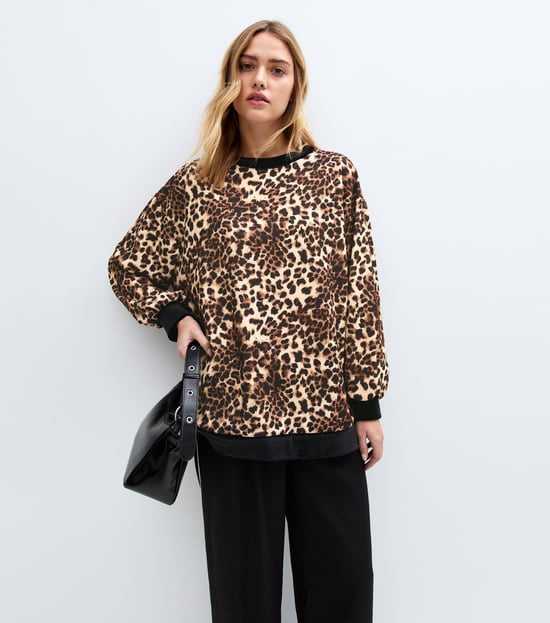 Top oversize con estampado de leopardo - Image 3