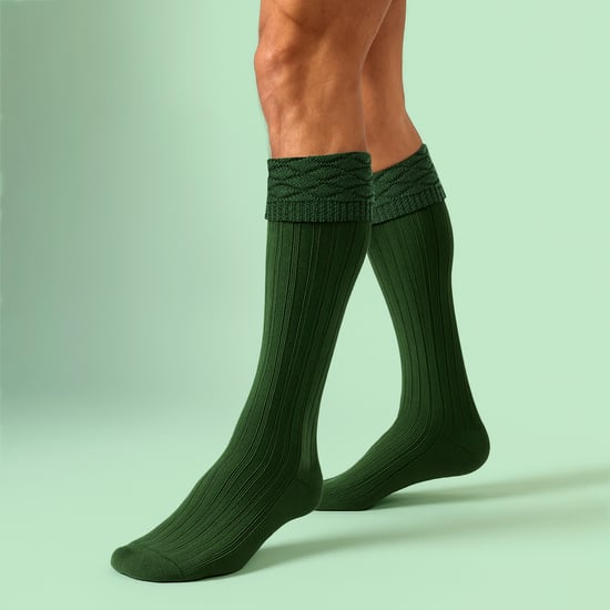 Calcetines de lana premium para hombre hasta la rodilla con patrón de diamantes y vuelta en la parte superior - Image 3
